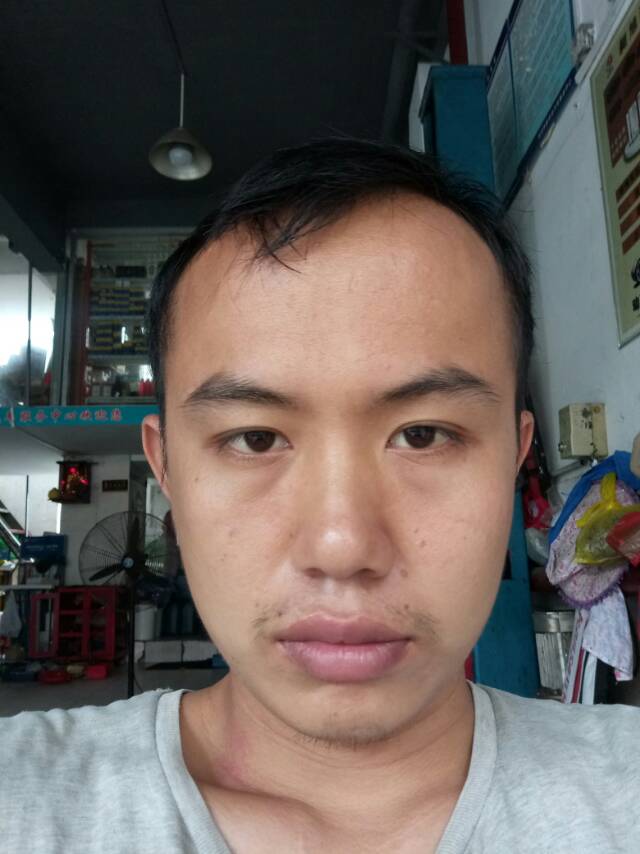 胡小洪的照片