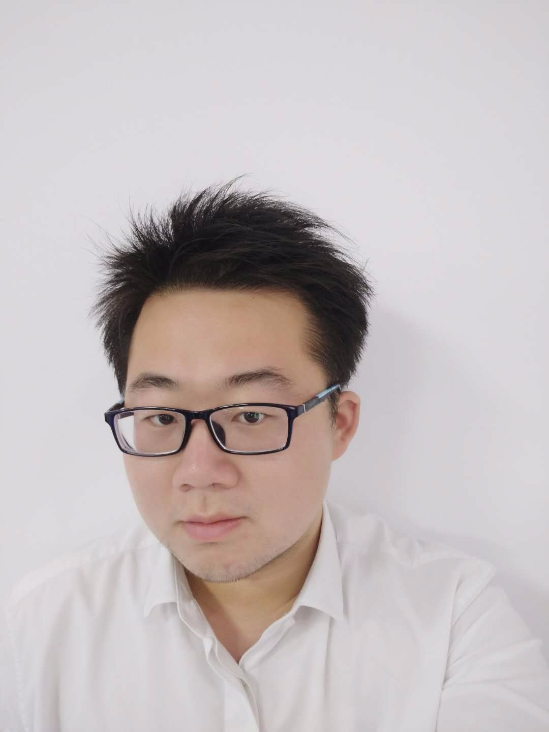 Serious@的照片
