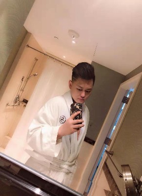 太阳TAE的照片