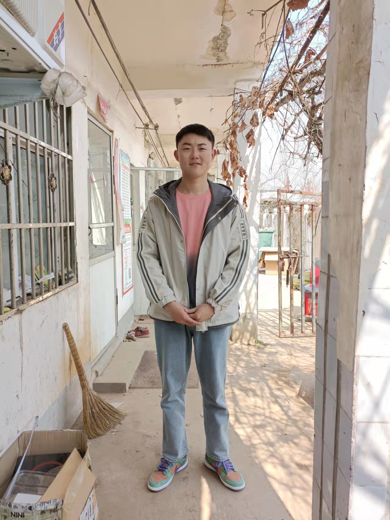 清风十里不如你L的照片