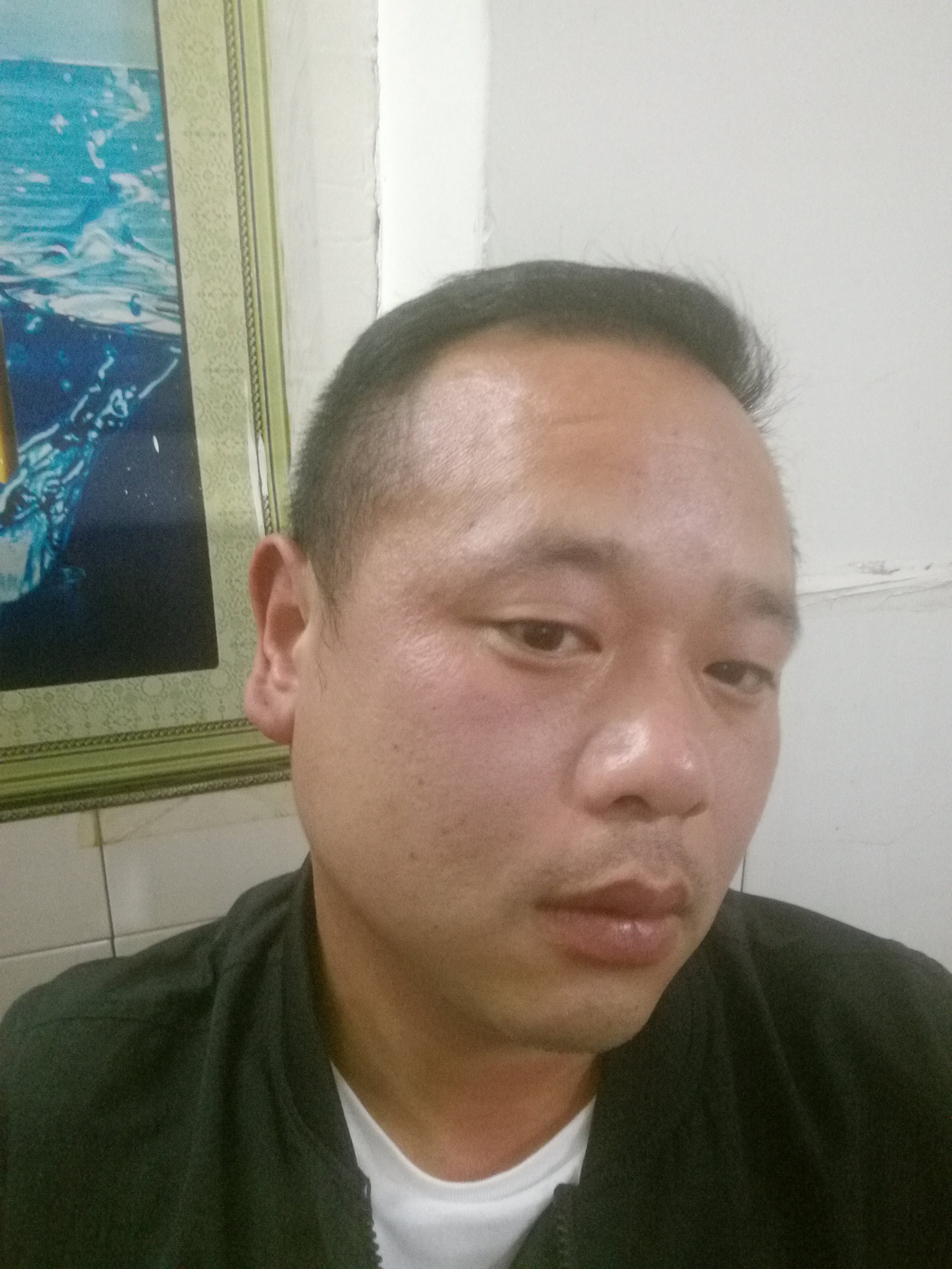 大男人 坤的照片