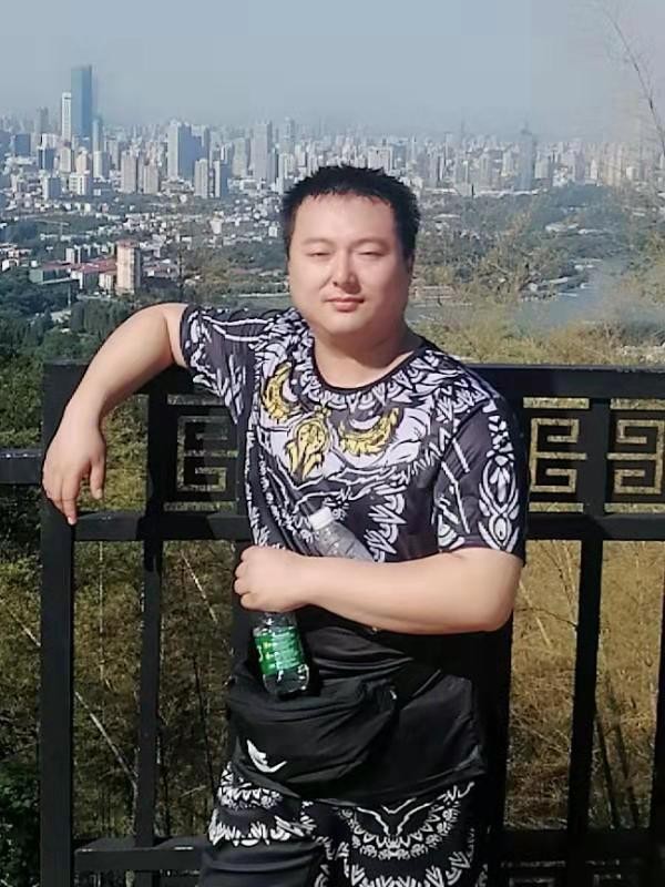 单纯的胖子的照片