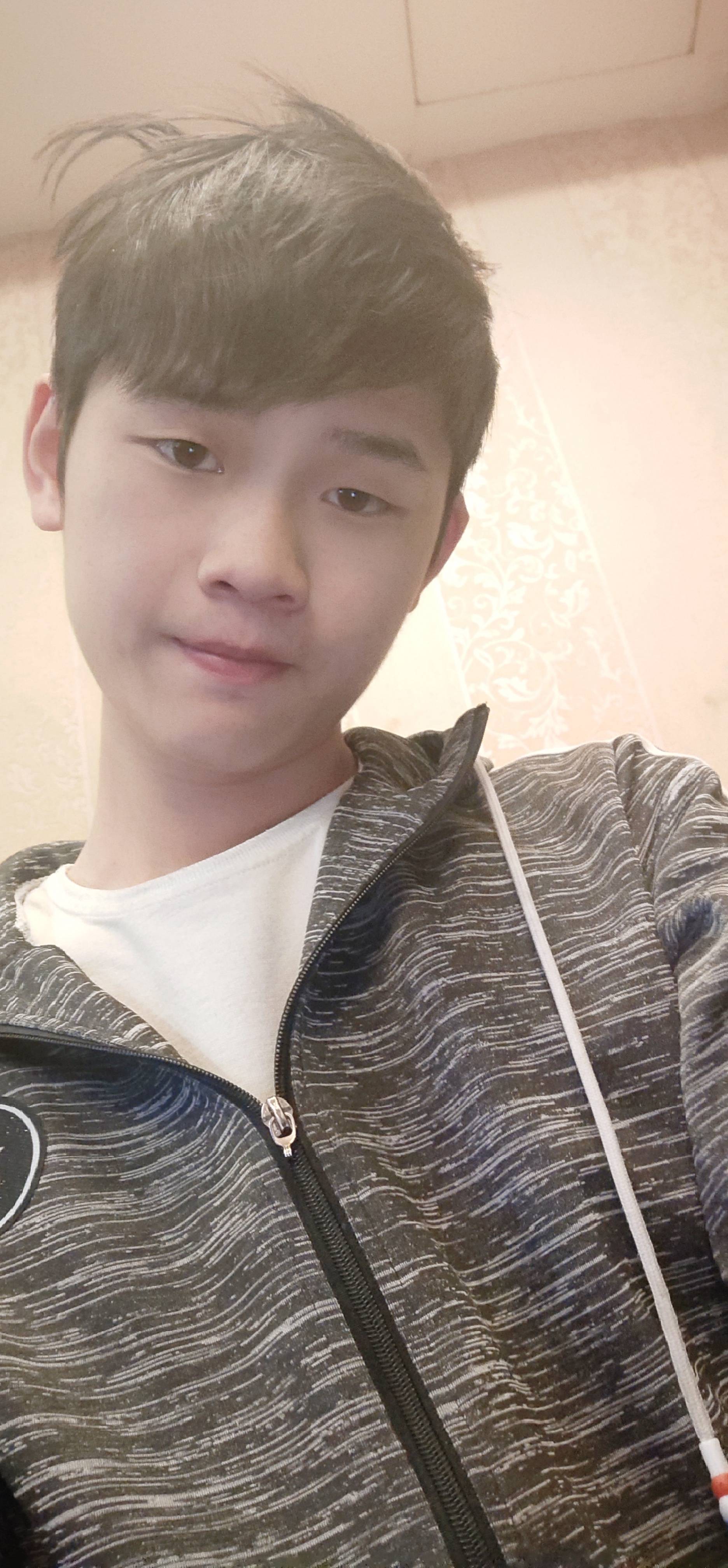 吴世杰，的照片