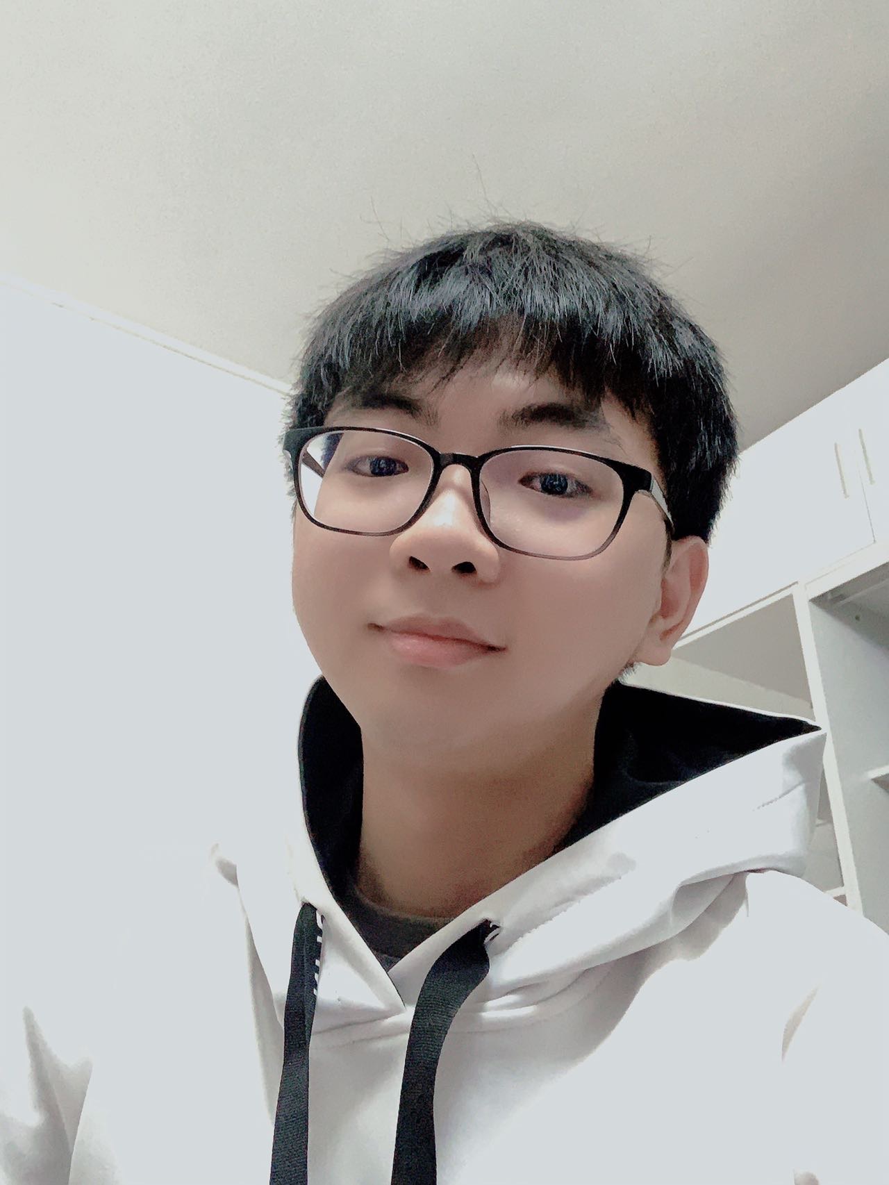 林逾千的照片