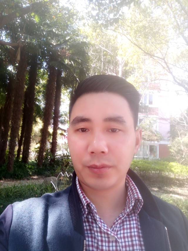 期待美好的生活的照片