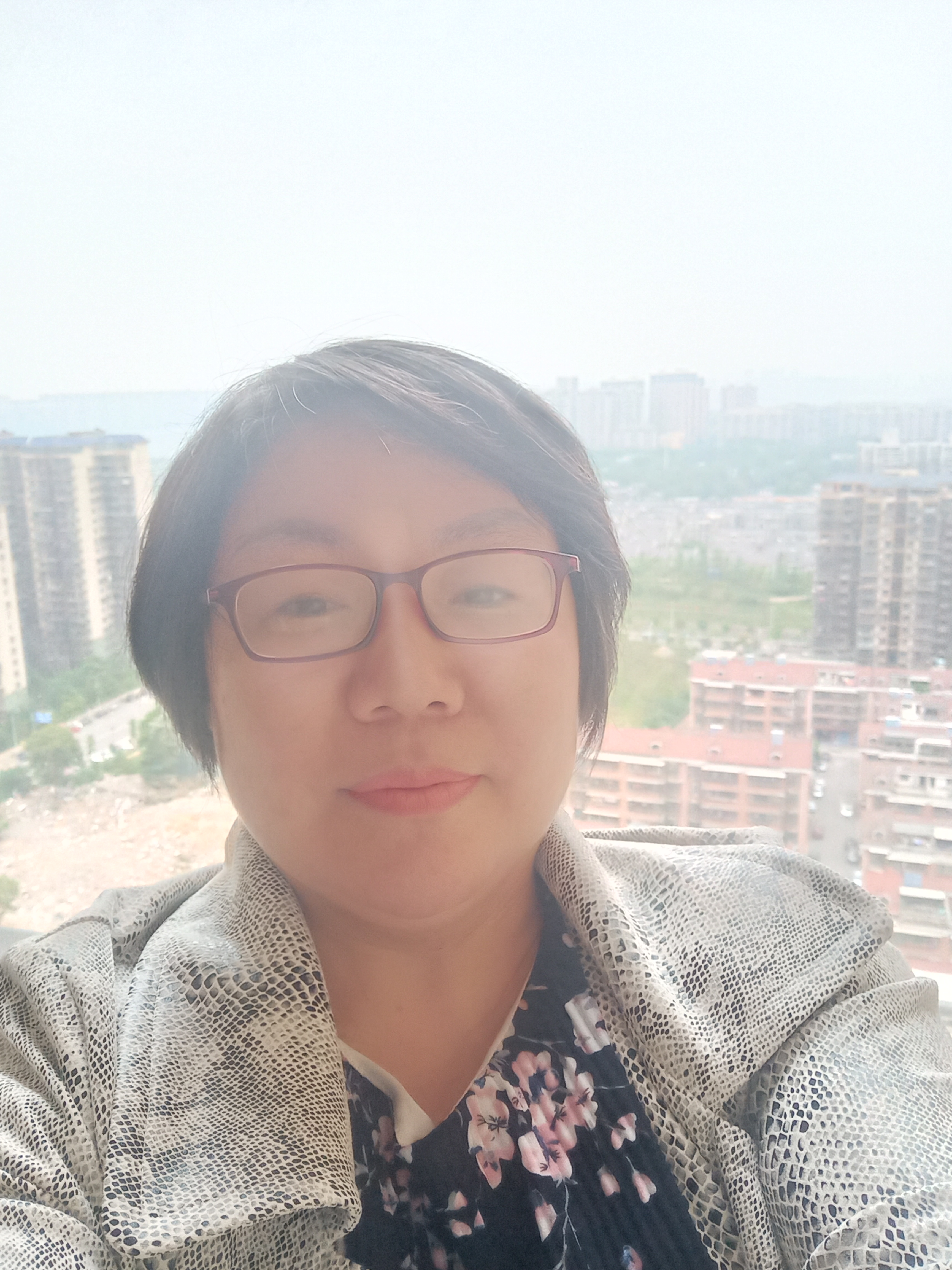 桫椤女的照片