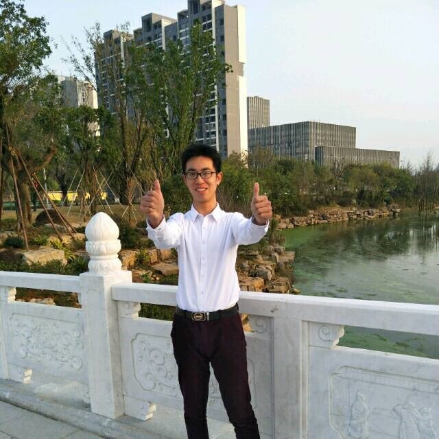 明明是的照片