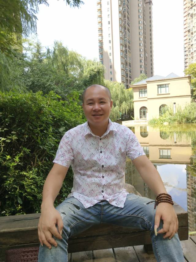 会员077983500的照片