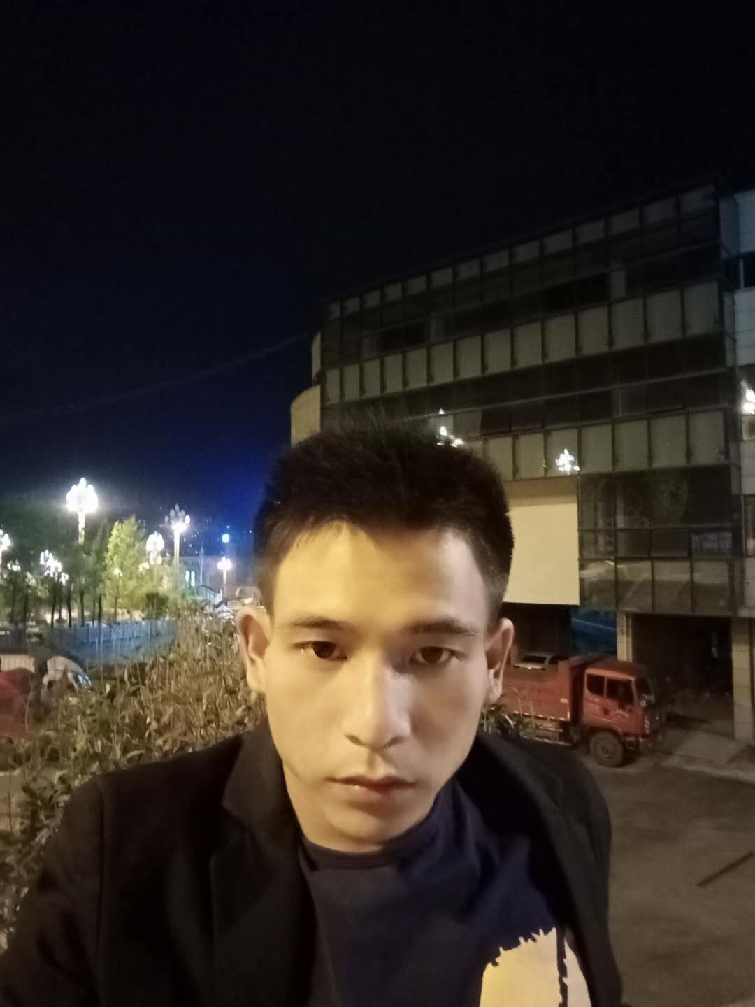 廖光军的照片
