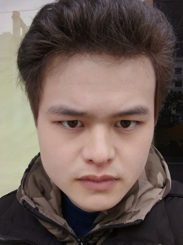 卢忠的照片