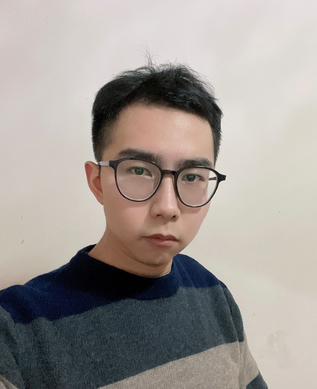 就你12的照片
