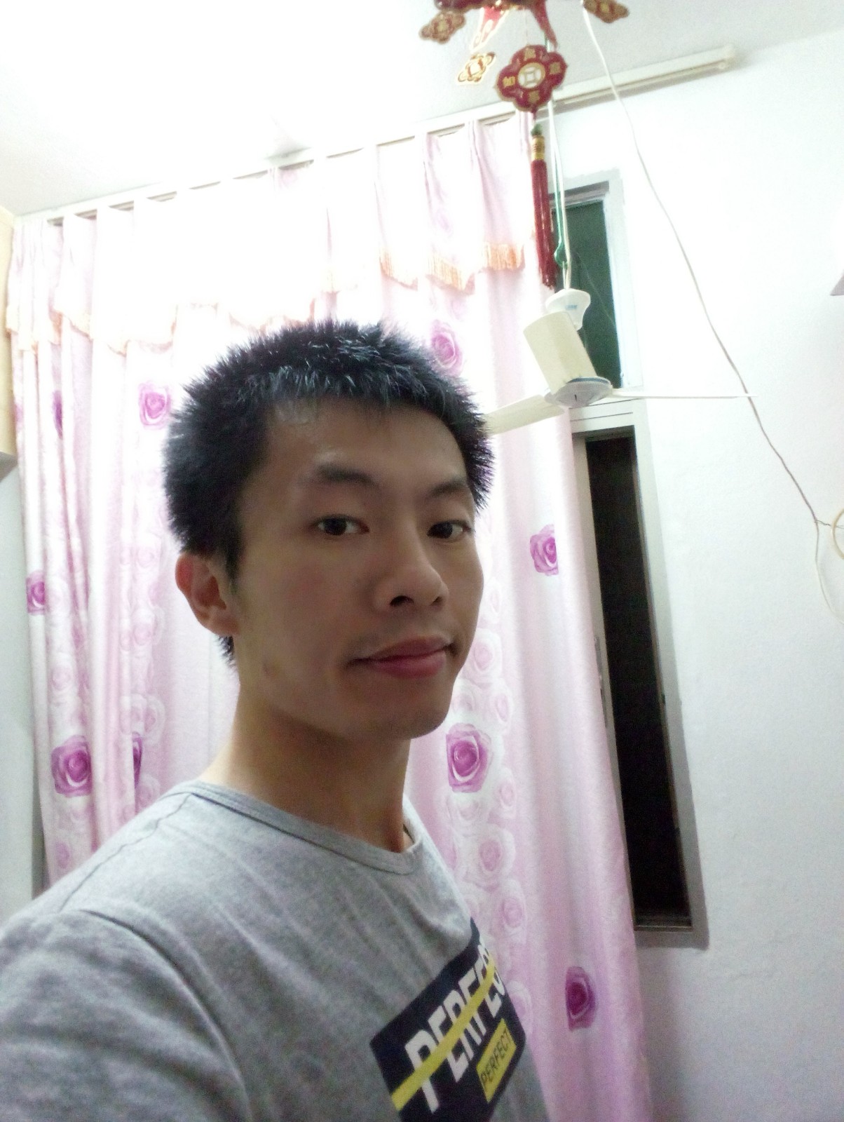 J e ^ ! n的照片
