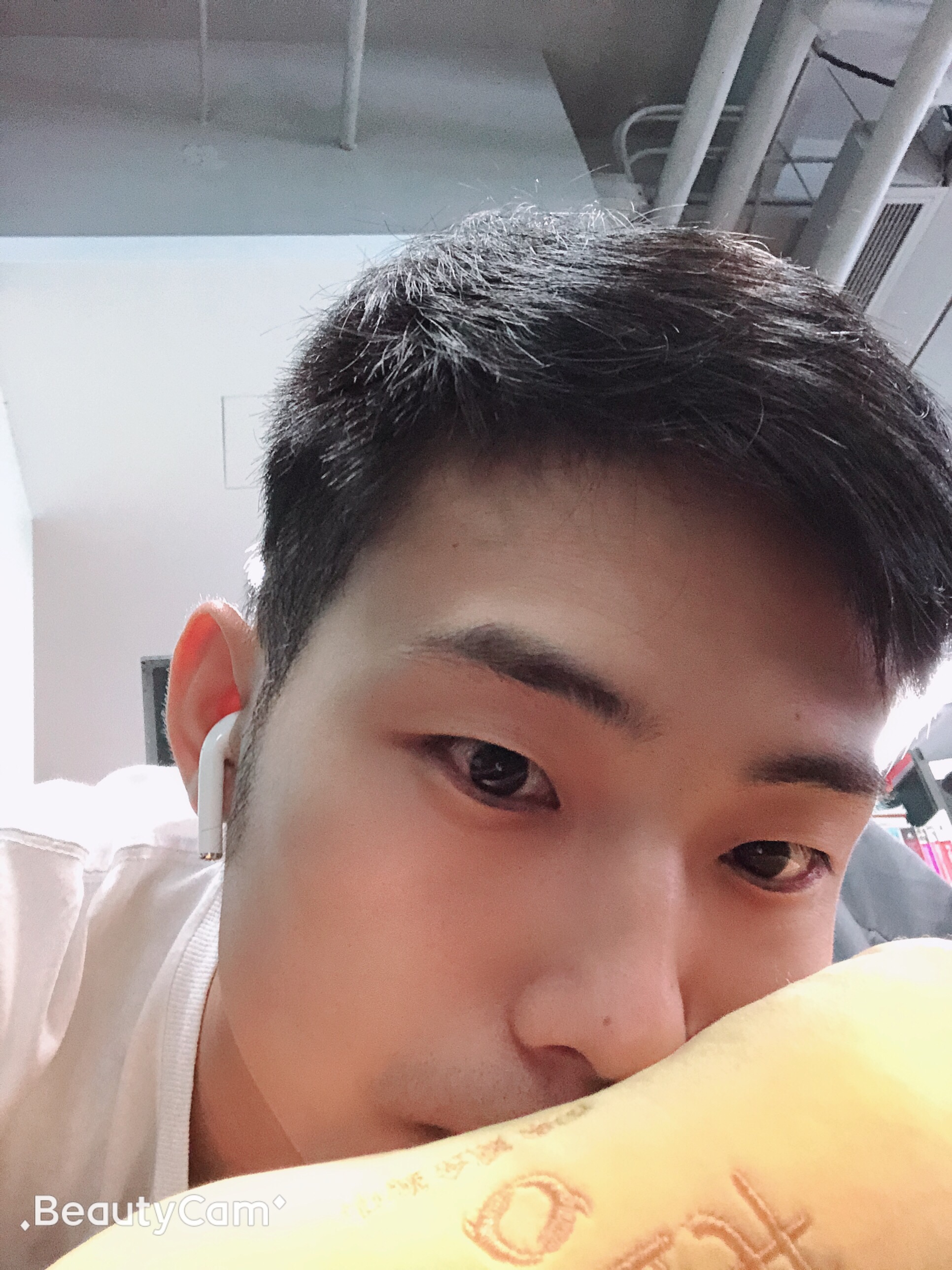 高飞的数据线的照片