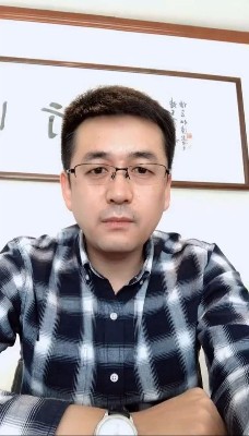 高飞远走的照片