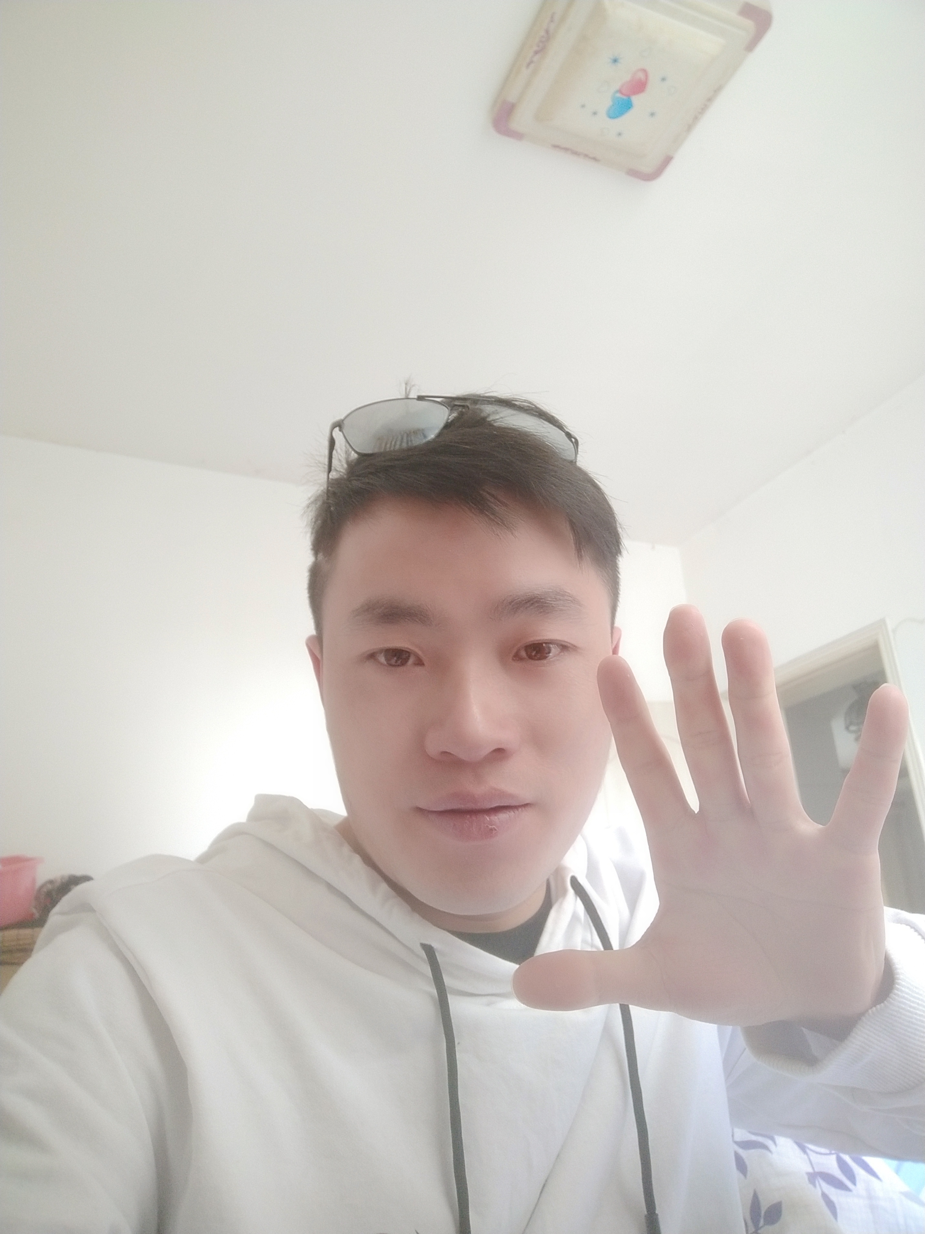 骄哥哥的照片