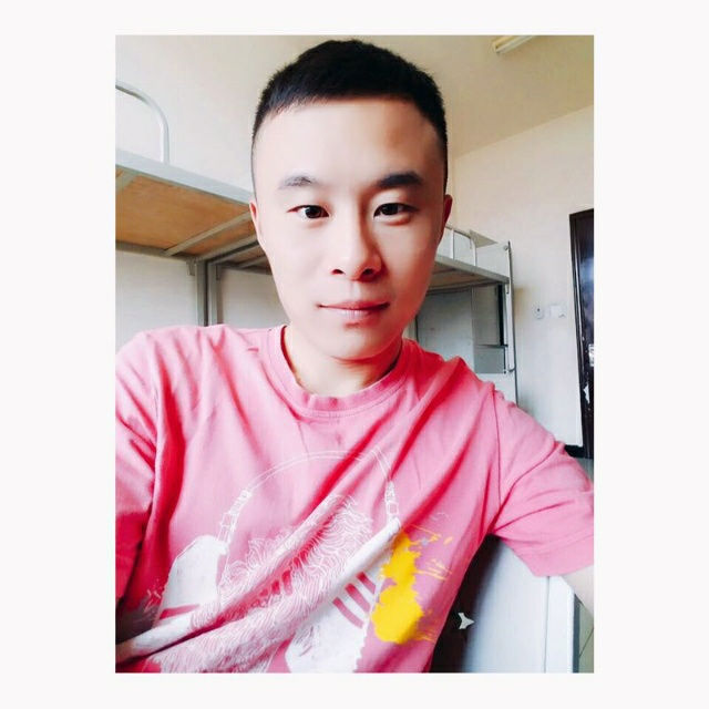 超1334383934的照片