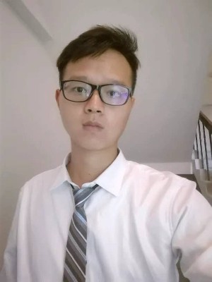 何为多的照片