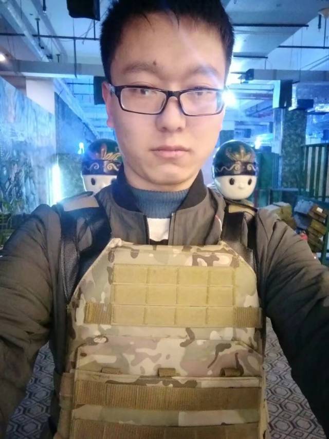 龙少1的照片