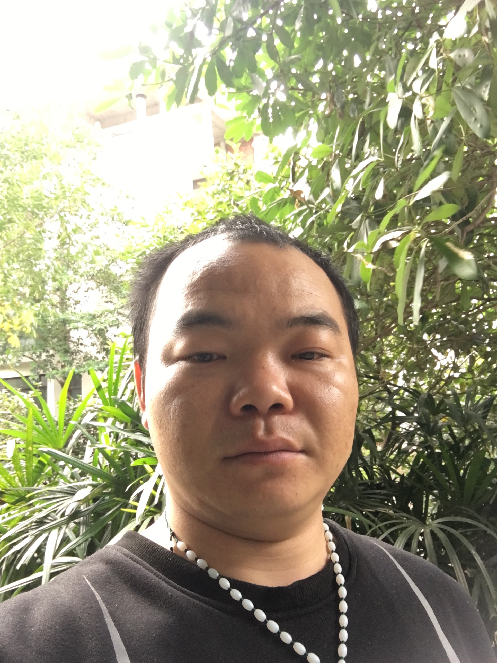从前现在爱还在的照片