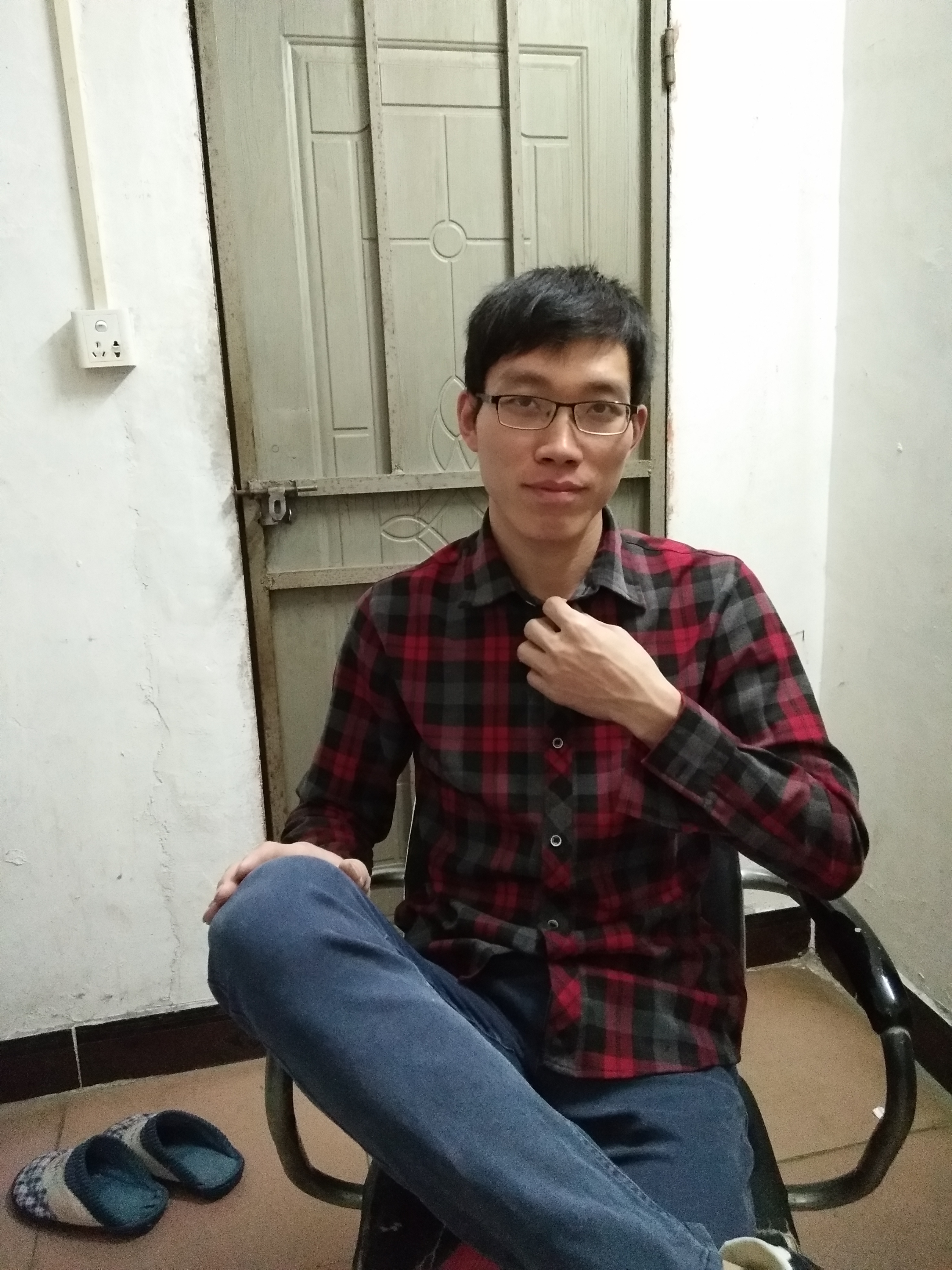 阳光下为谁眸的照片