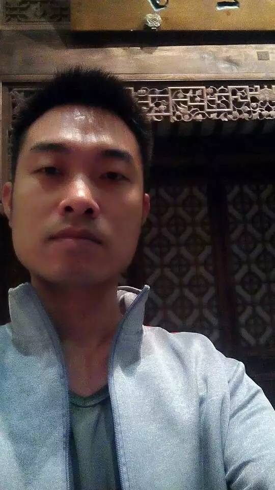 小角色的爱恋的照片