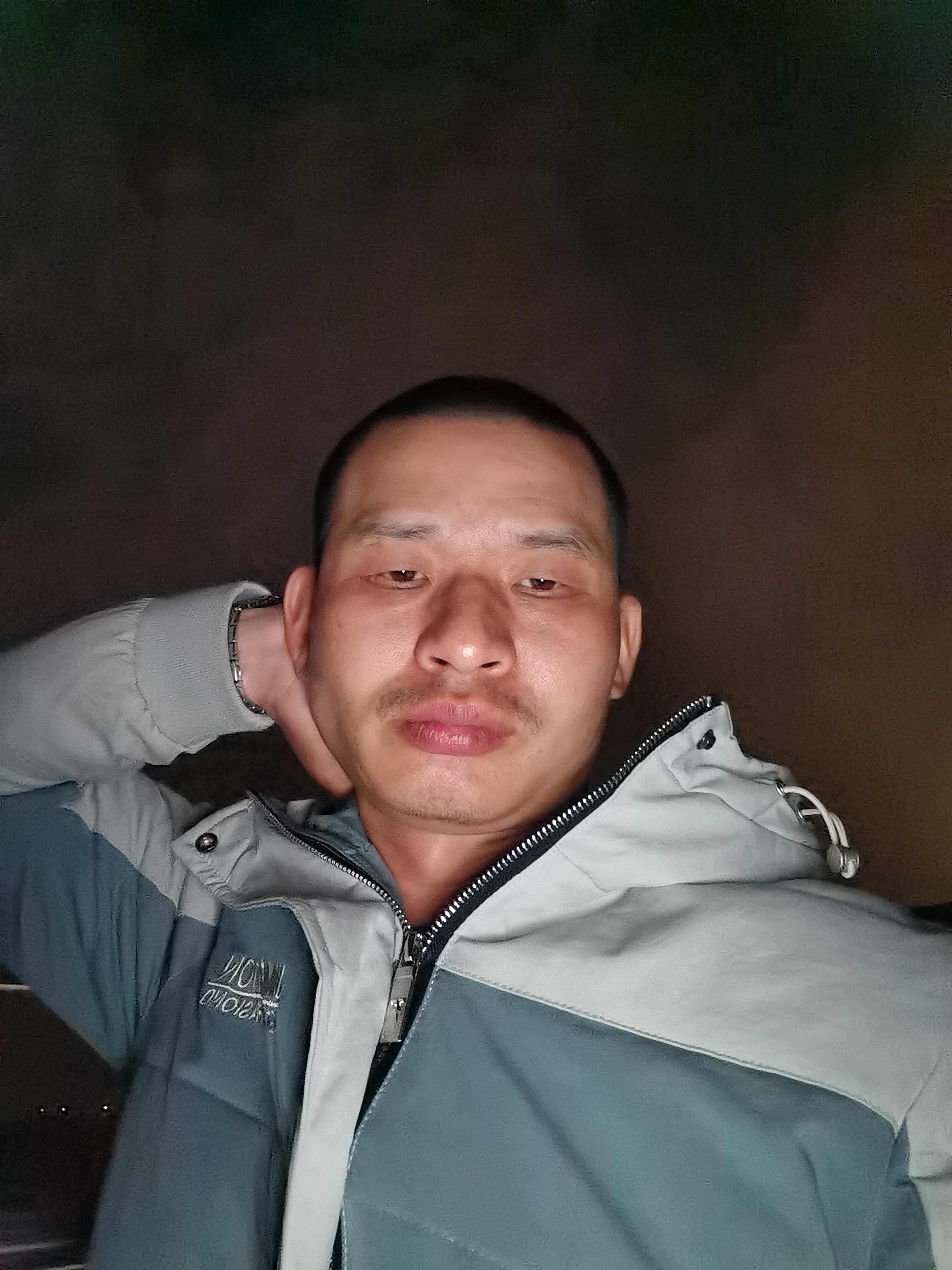 不变的人和心的照片