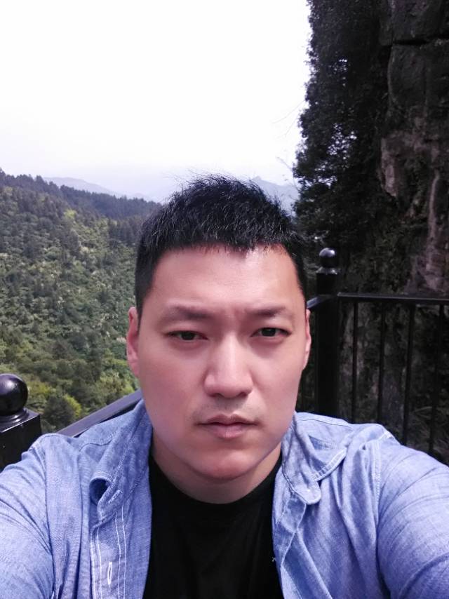 胡度的照片