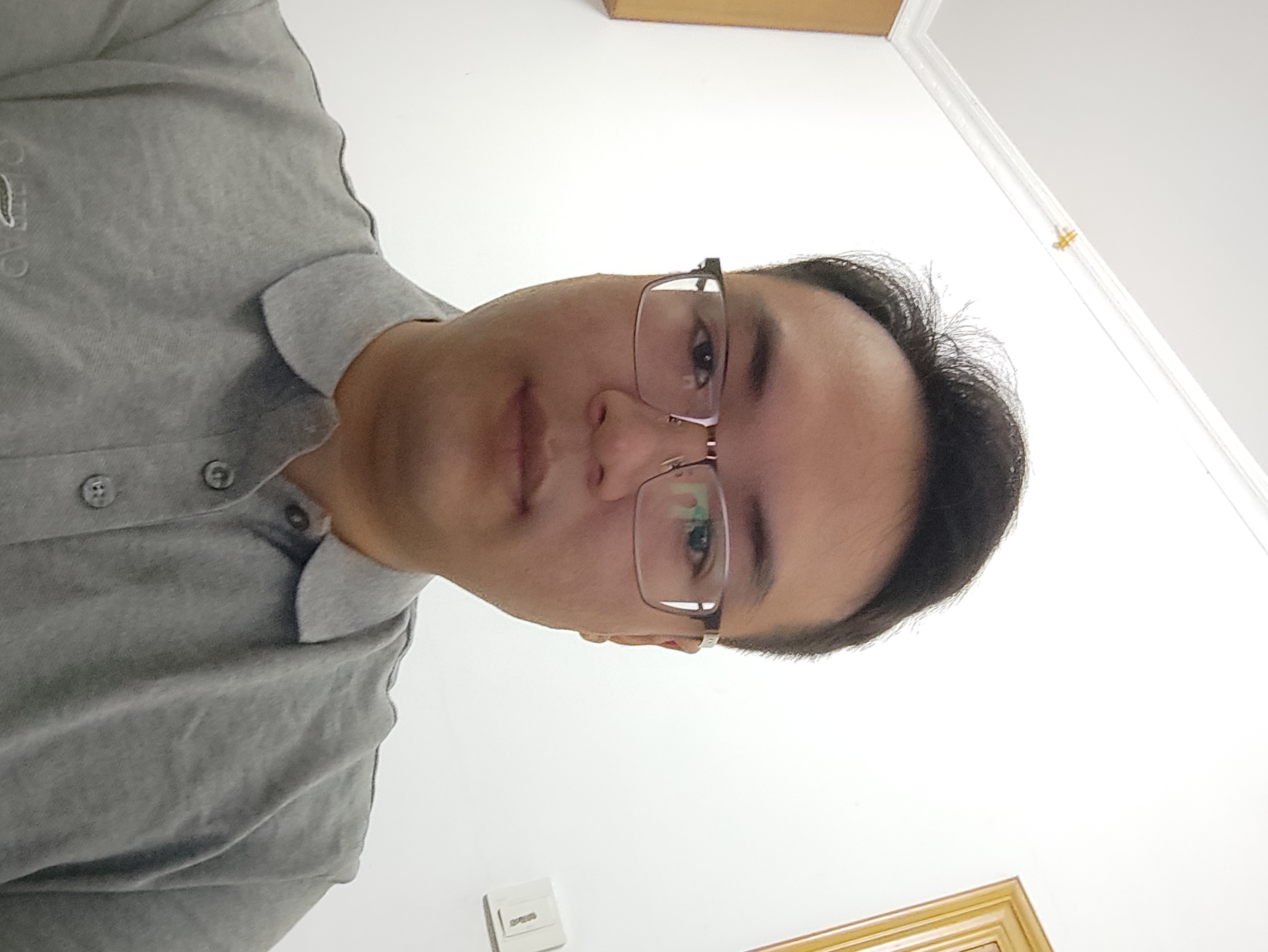 无趣的欢喜的照片