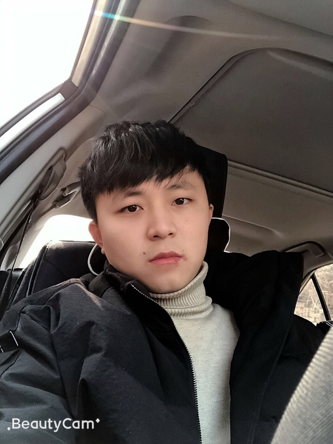 左转向前的照片