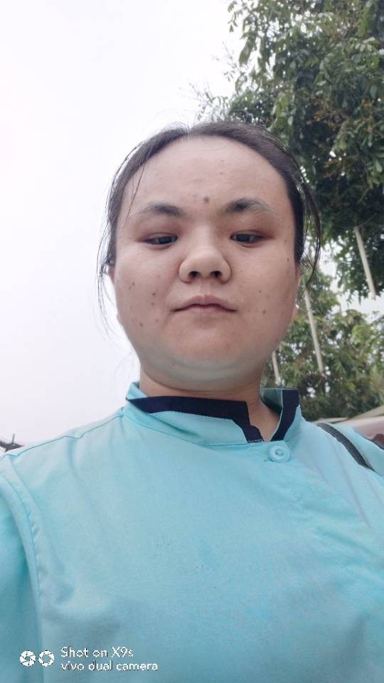 GAN小龙女的照片