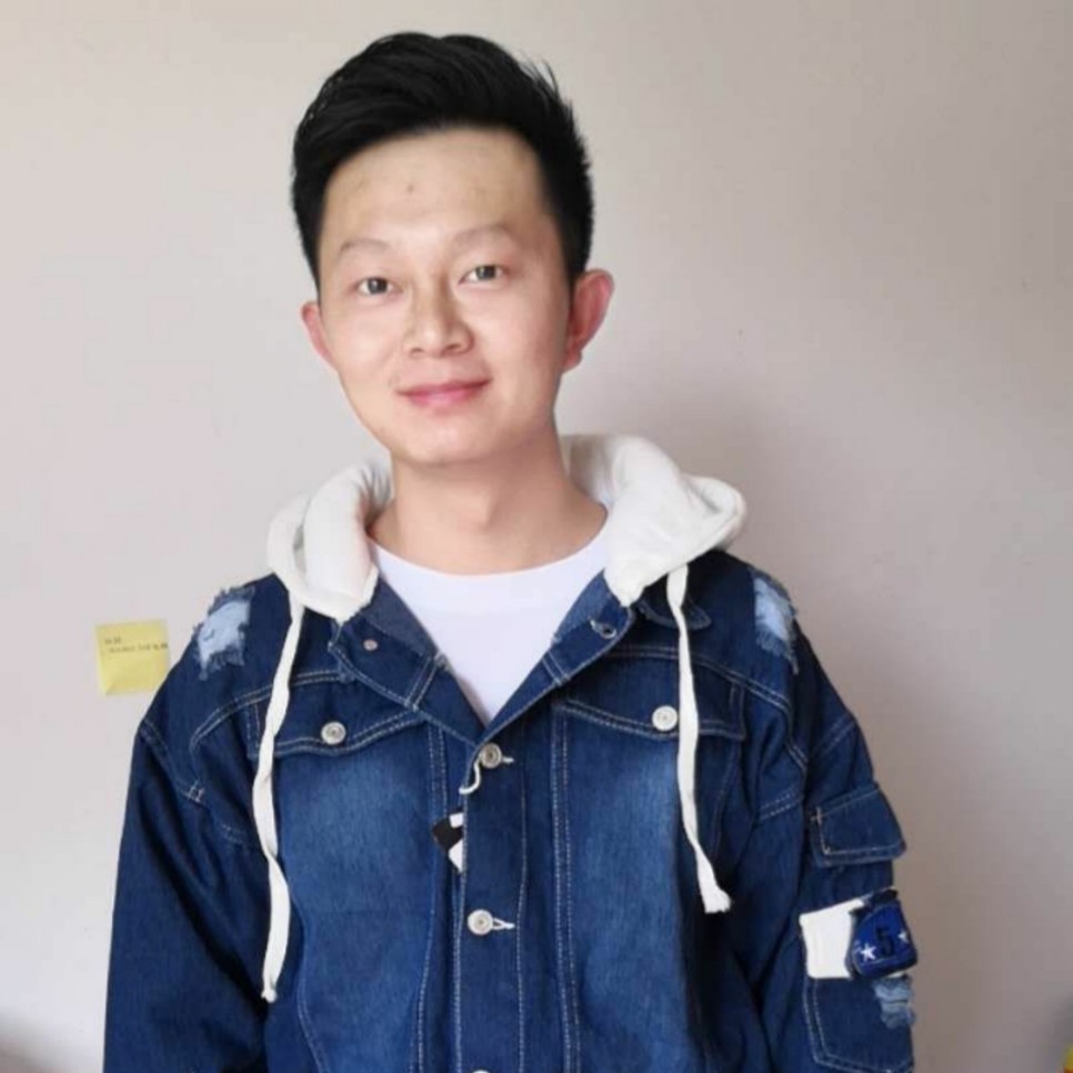 无可回头的伪装的照片