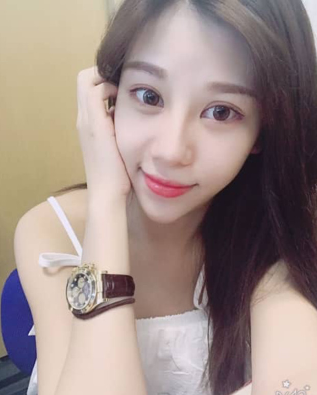 蓝色树叶熊的照片
