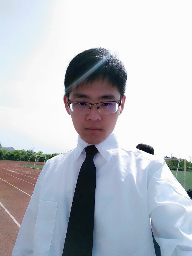 1海阔天空的照片