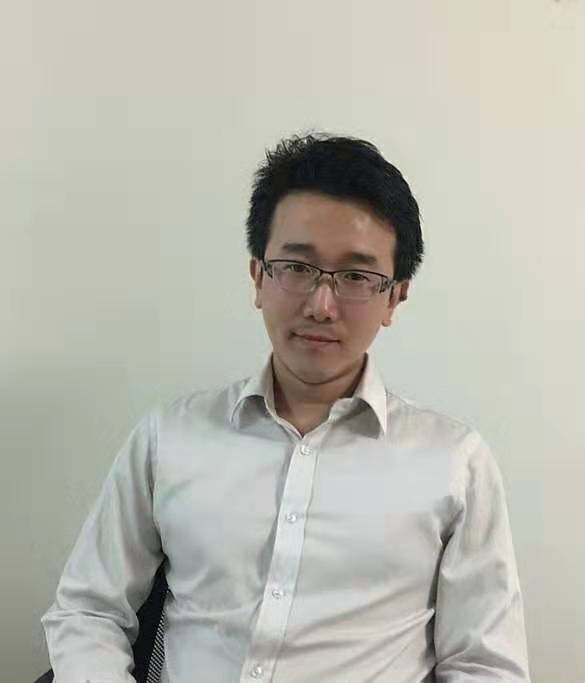 骑着白马的唐僧的照片