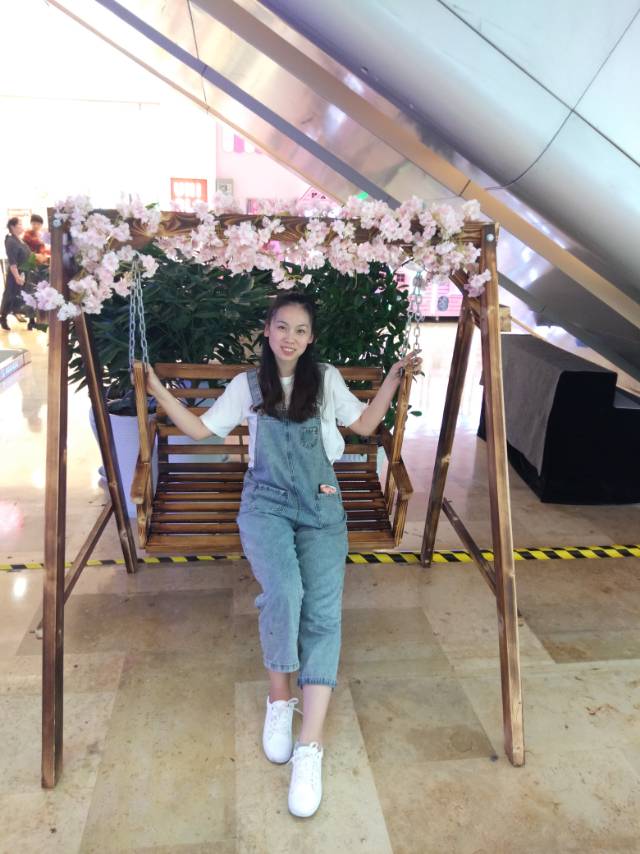 酒彩合子的照片