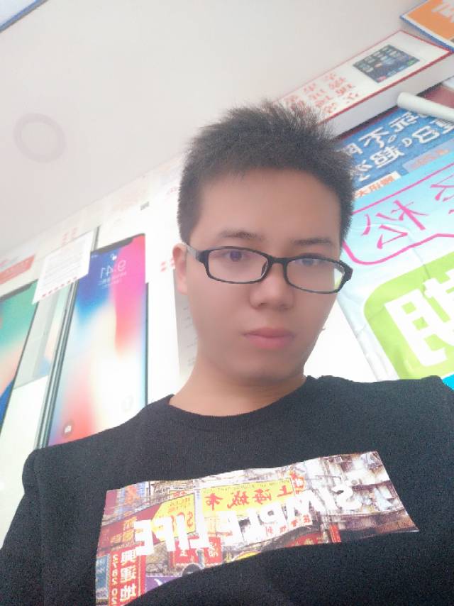 一起相遇流星雨的照片