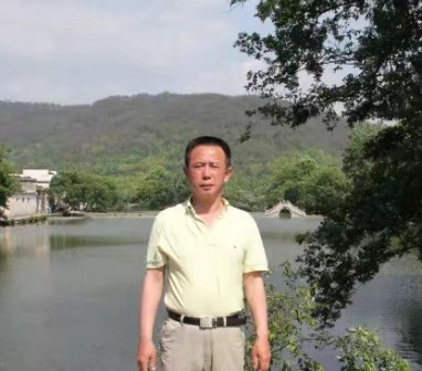 逝水东流的照片