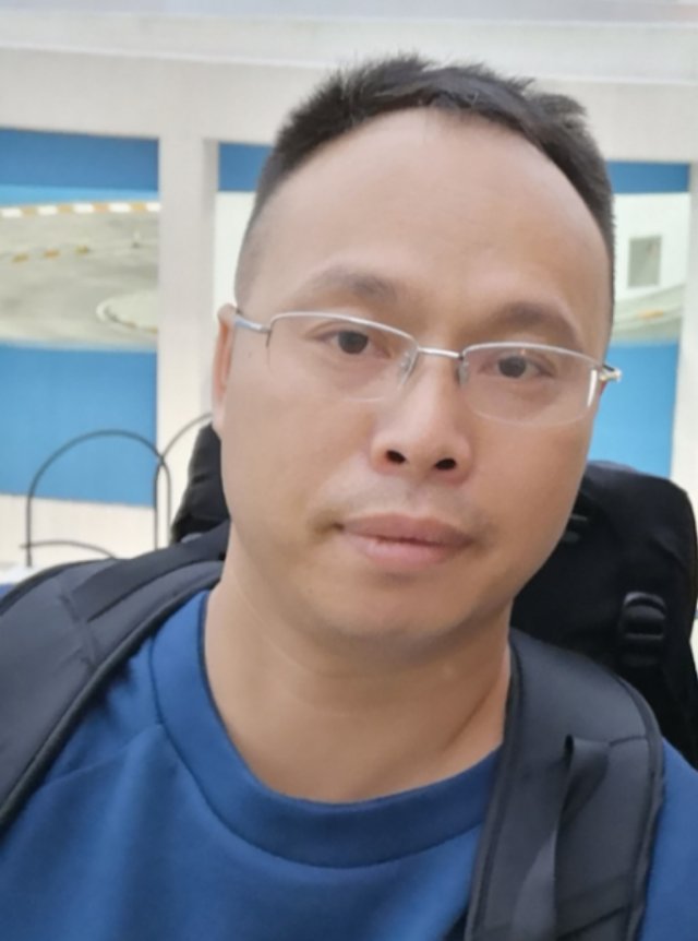明80的照片