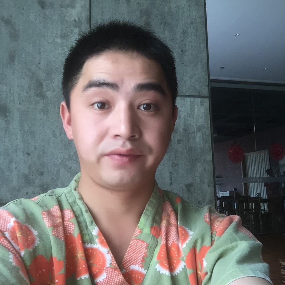 震帅的照片