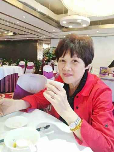 丽人如霞的照片