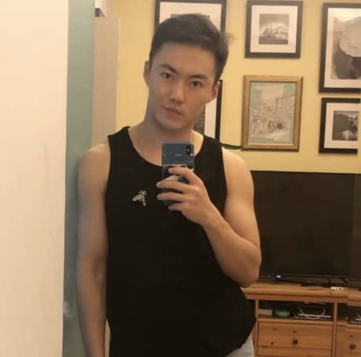 薄暮晨光的照片