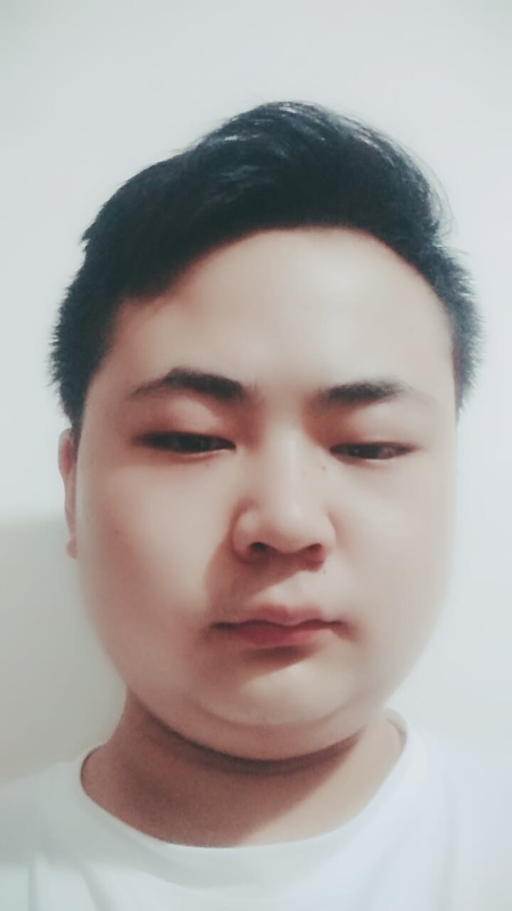 霓裳还矮小的照片