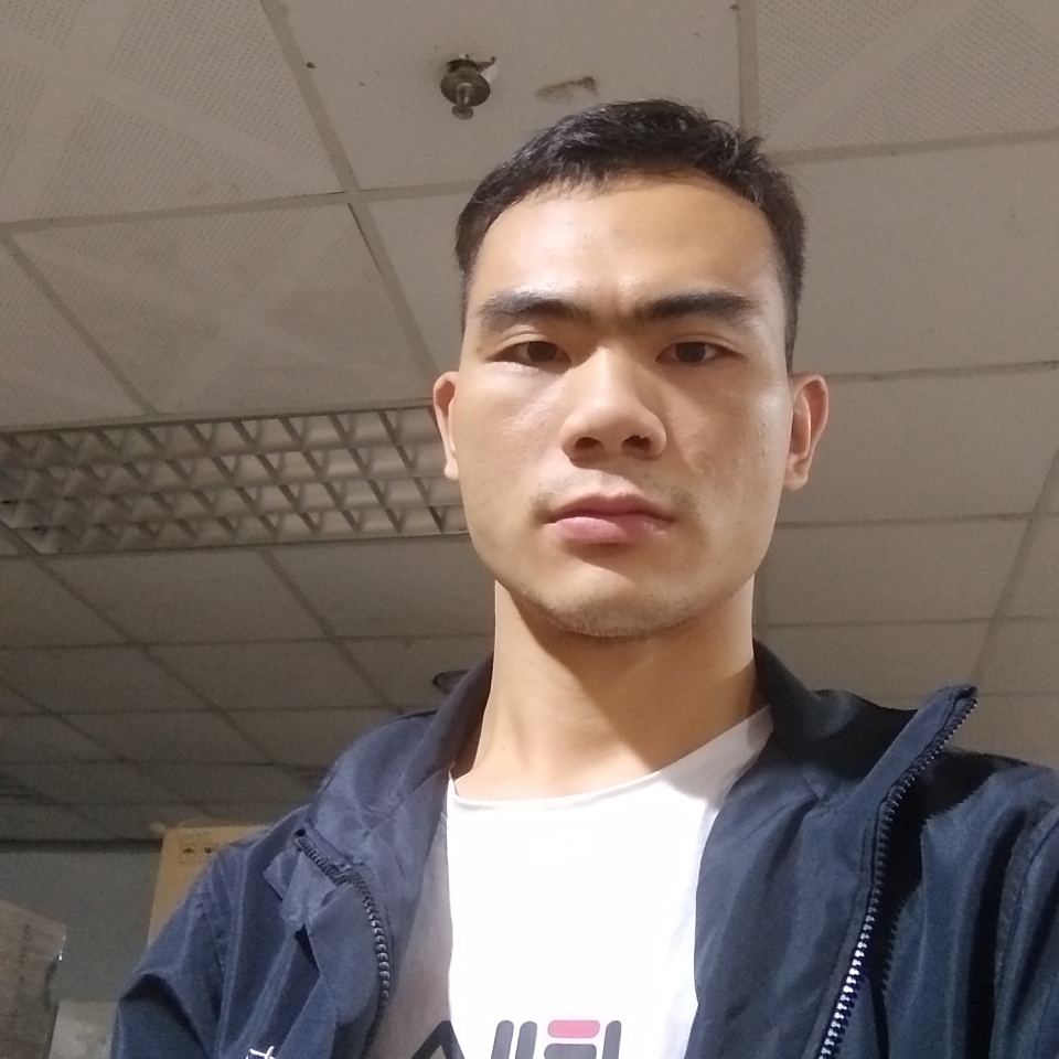 z不爱说话的照片