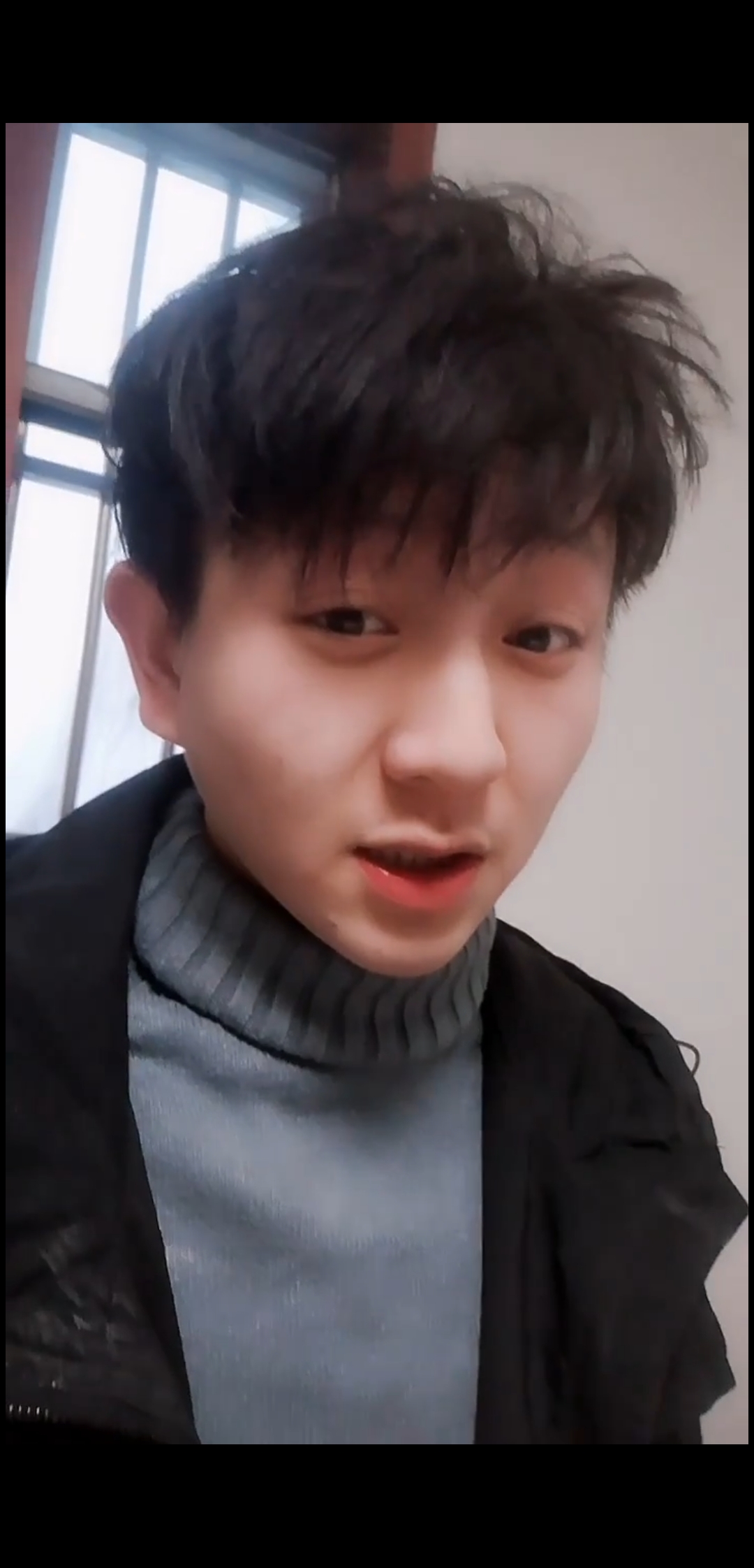 仄  ，的照片