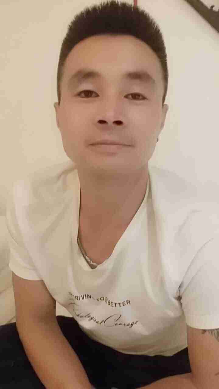 永远。的照片