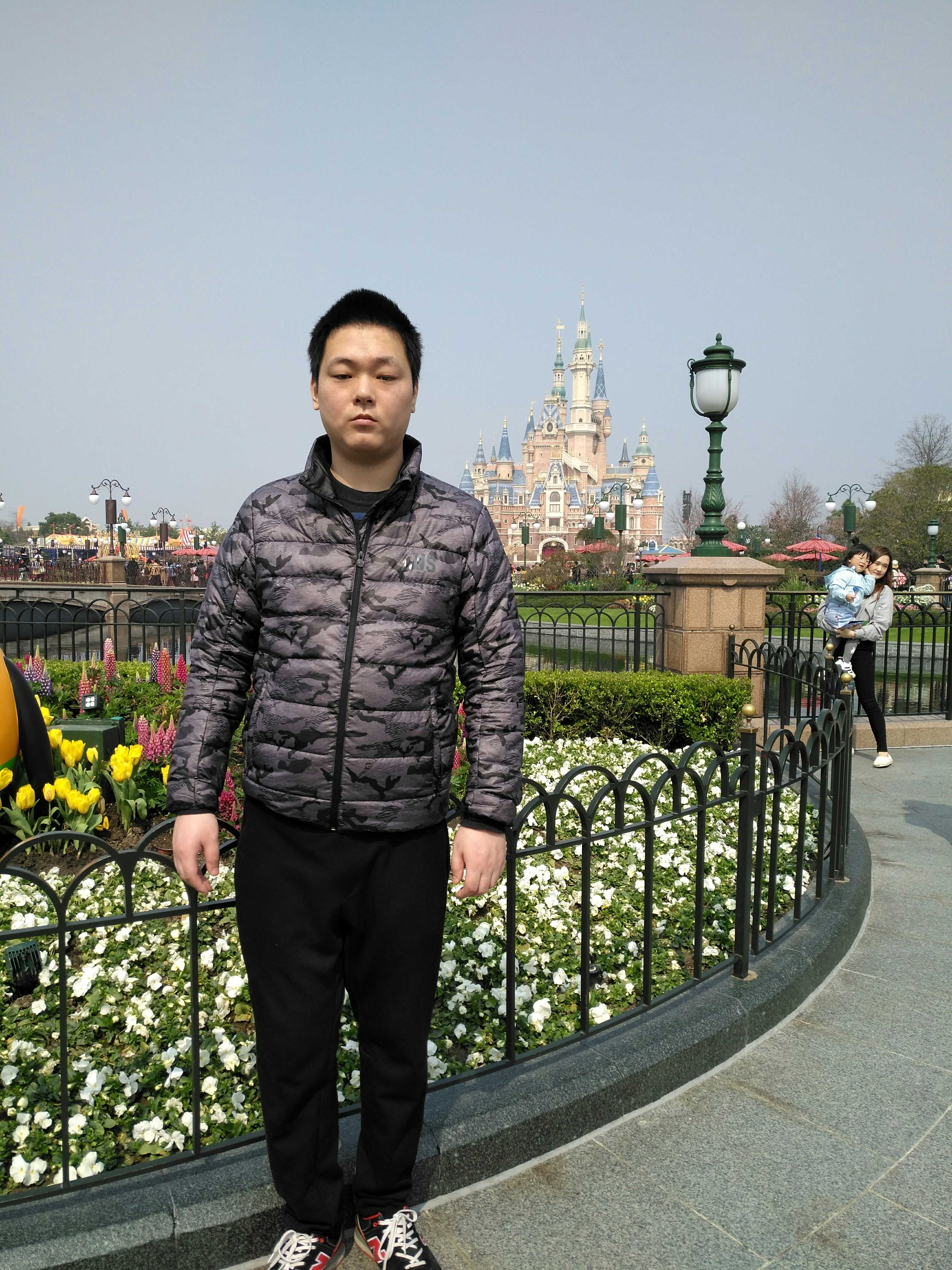 许彦卿的照片