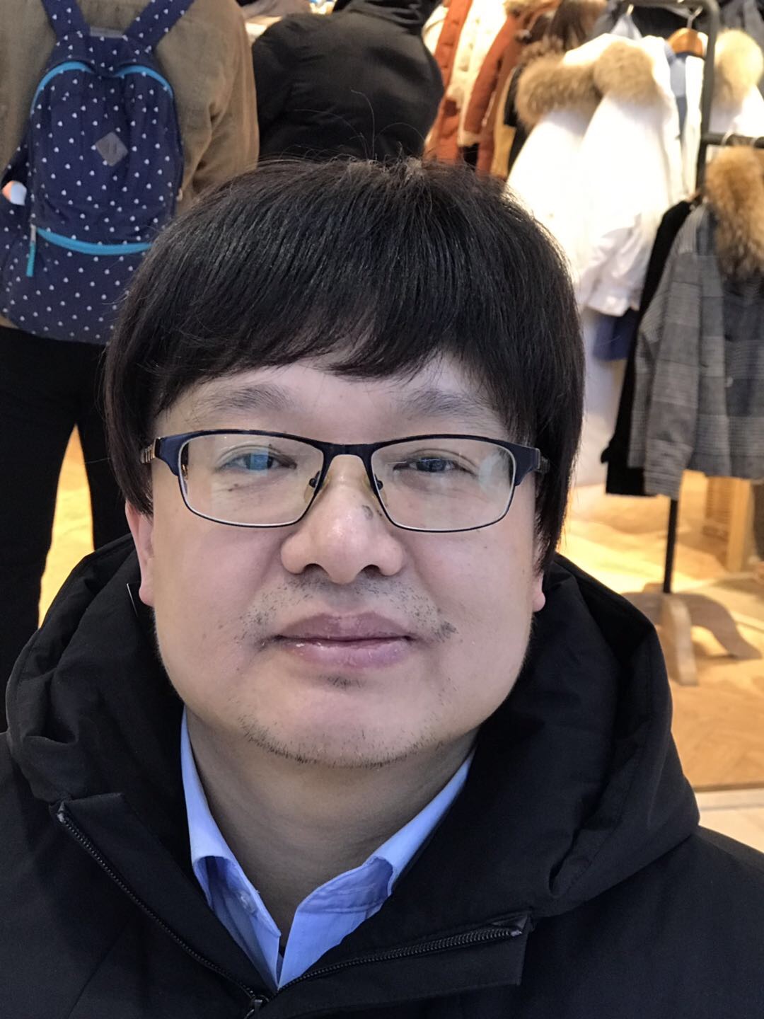 吾本布衣的照片