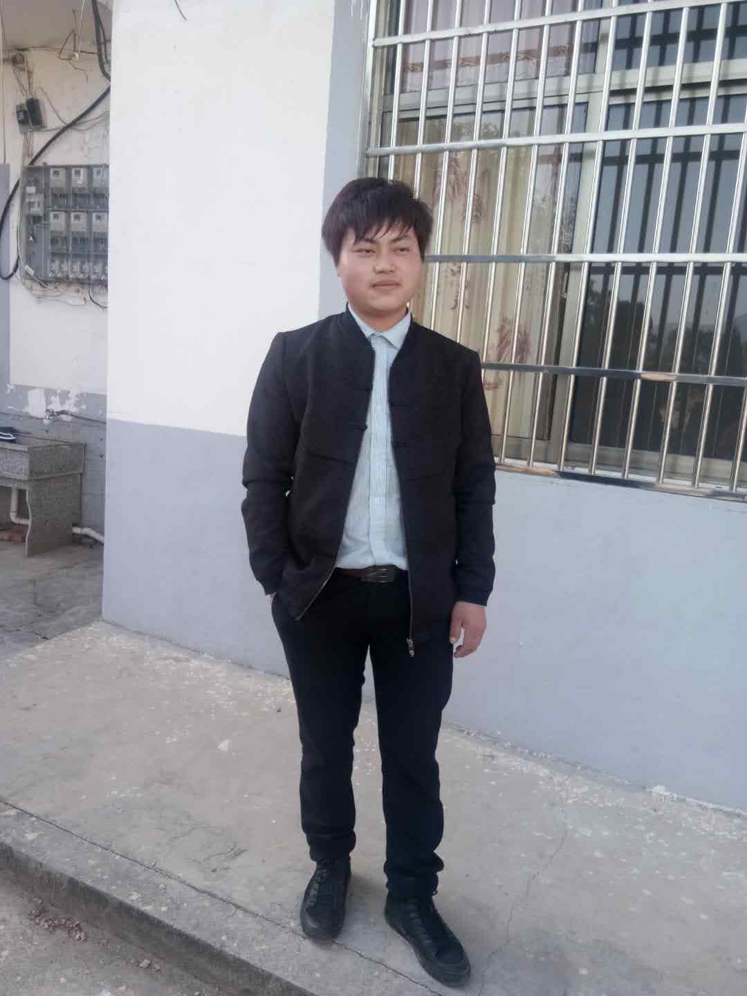 恶魔的少爷的照片