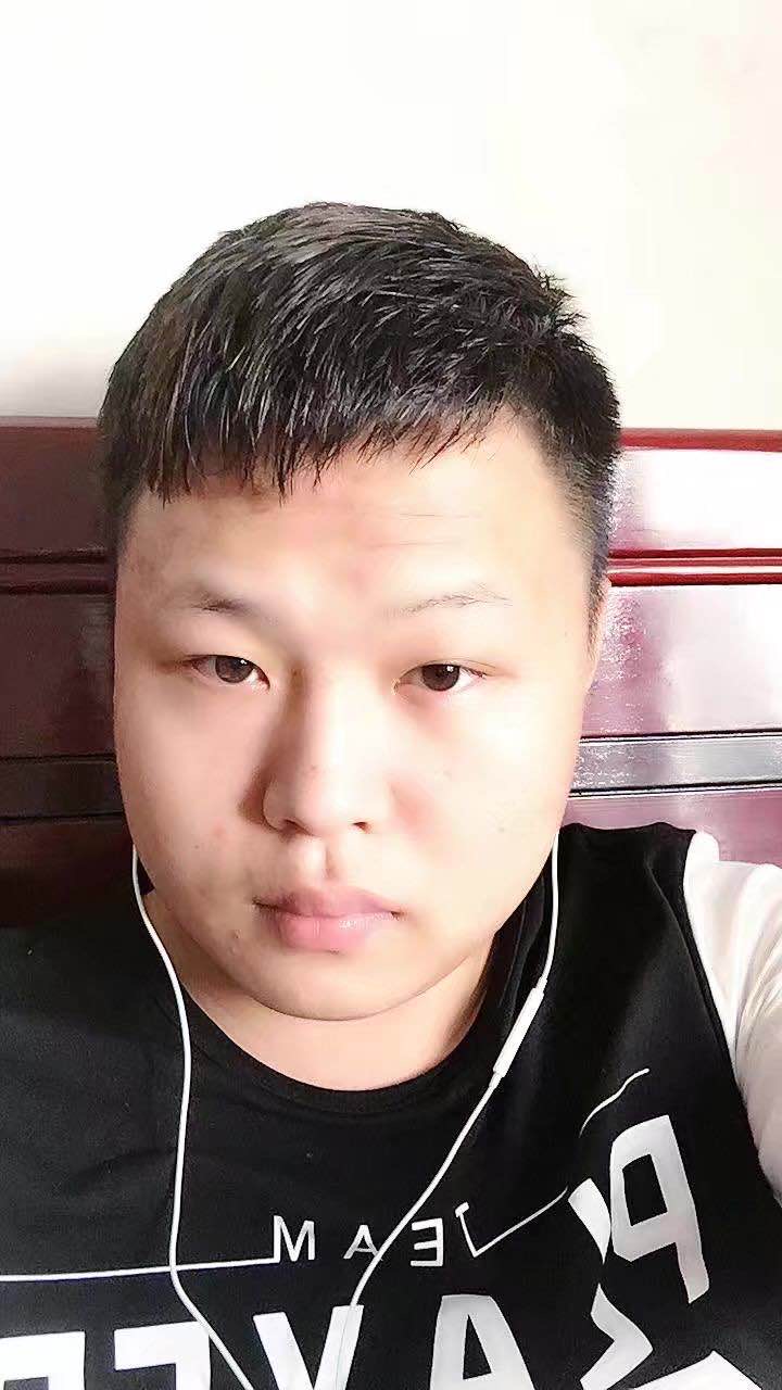 问世间情为何物灬的照片