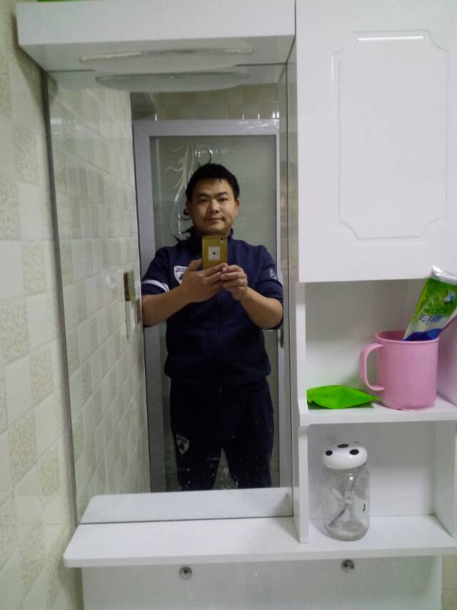 等着你我的她的照片